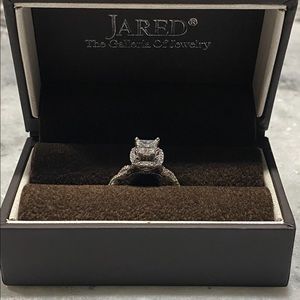 Engagement/Wedding Ring
